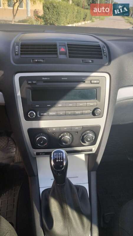 Ліфтбек Skoda Octavia 2011 в 