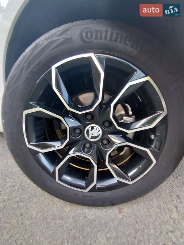 Лифтбек Skoda Octavia 2020 в Бориславе