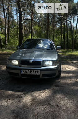 Лифтбек Skoda Octavia 2003 в Киеве