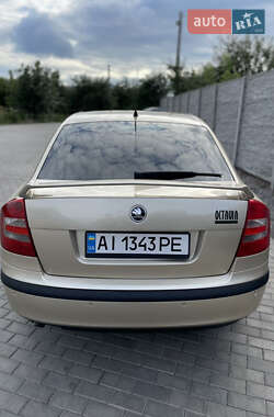 Ліфтбек Skoda Octavia 2005 в 