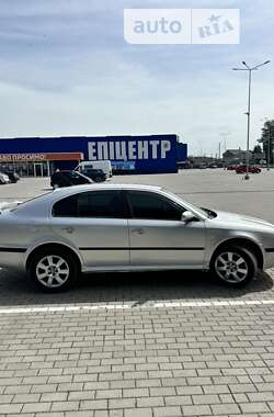 Лифтбек Skoda Octavia 2003 в Тернополе