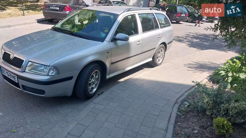 Универсал Skoda Octavia 2000 в Львове