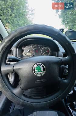 Ліфтбек Skoda Octavia 2008 в Рівному