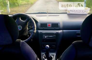 Лифтбек Skoda Octavia 2008 в 