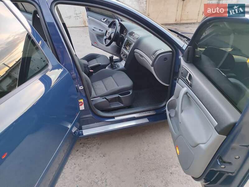 Універсал Skoda Octavia 2012 в Києві