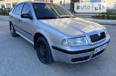 Лифтбек Skoda Octavia 2002 в Умани