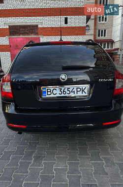 Универсал Skoda Octavia 2010 в 