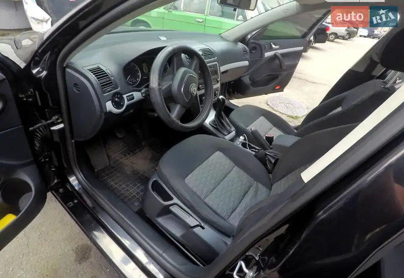 Skoda Octavia 2010 VIN TMBHM61Z8A8030213 фото оголошення 13 з 55