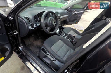 Универсал Skoda Octavia 2010 в 