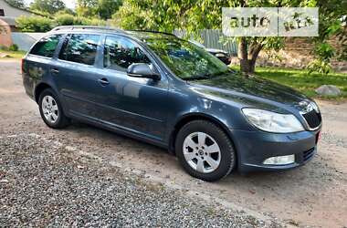 Универсал Skoda Octavia 2010 в Полтаве