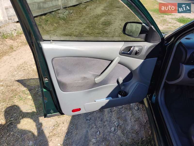 Ліфтбек Skoda Octavia 2001 в Києві