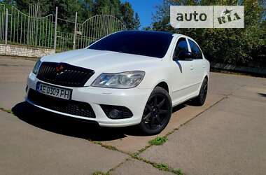 Ліфтбек Skoda Octavia 2010 в Дніпрі