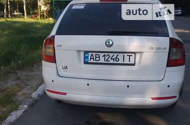 Універсал Skoda Octavia 2012 в Ладижині