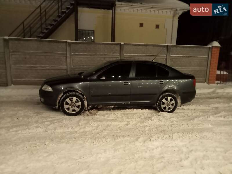 Лифтбек Skoda Octavia 2008 в Чернигове