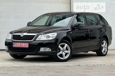 Універсал Skoda Octavia 2010 в Сарнах