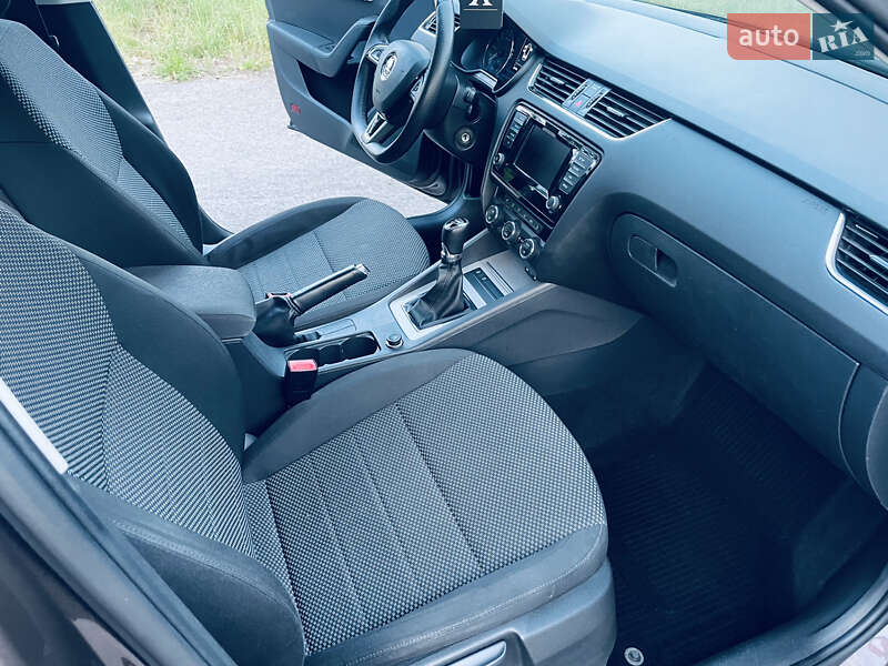 Універсал Skoda Octavia 2015 в Мукачевому