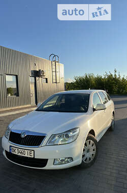 Универсал Skoda Octavia 2009 в Гоще