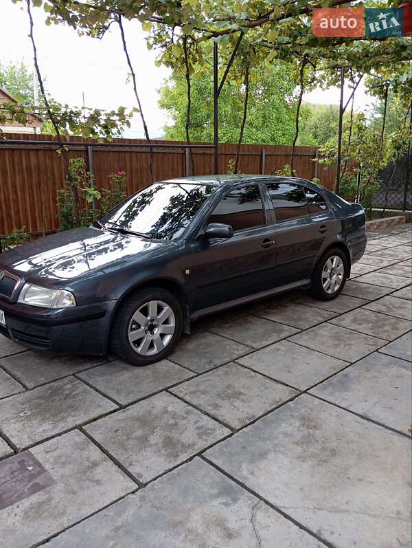 Лифтбек Skoda Octavia 2008 в 