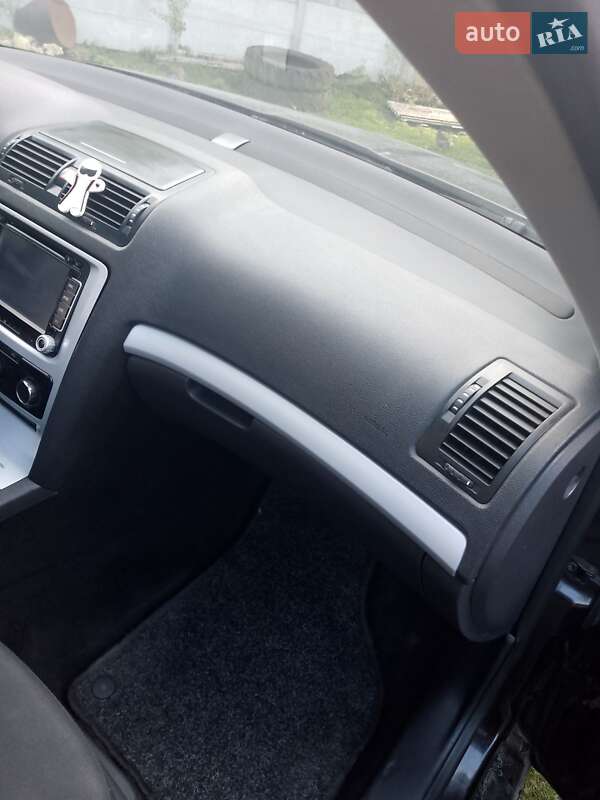 Универсал Skoda Octavia 2009 в Львове