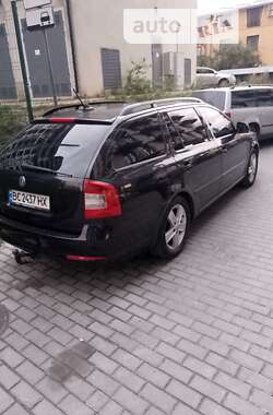 Универсал Skoda Octavia 2009 в Львове