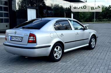 Лифтбек Skoda Octavia 2002 в Запорожье