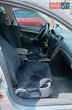 Лифтбек Skoda Octavia 2008 в 