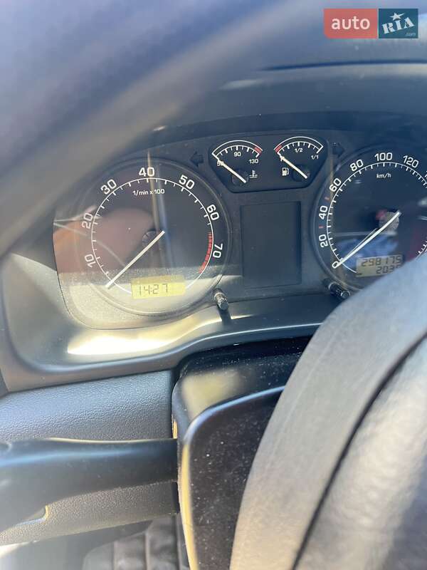 Ліфтбек Skoda Octavia 2007 в Києві фото 6 Ліфтбек Skoda Octavia 2007 в Києві