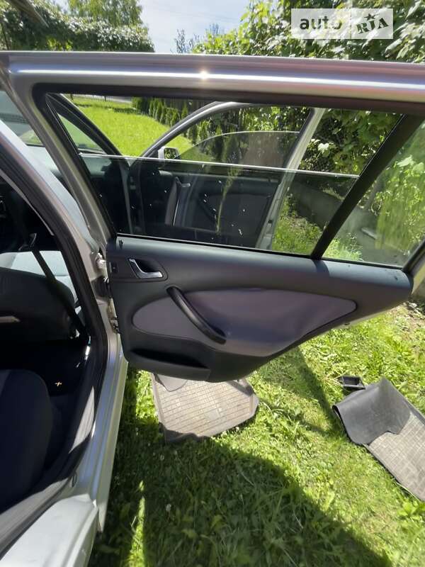 Универсал Skoda Octavia 2001 в Дрогобыче