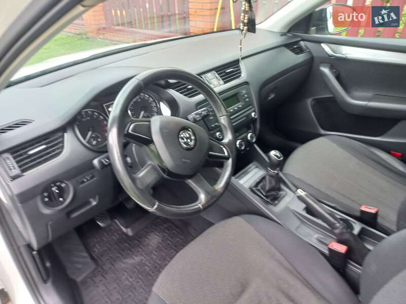 Лифтбек Skoda Octavia 2014 в Стрые