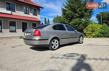 Лифтбек Skoda Octavia 2006 в 