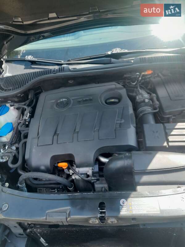 Універсал Skoda Octavia 2011 в Яремчі