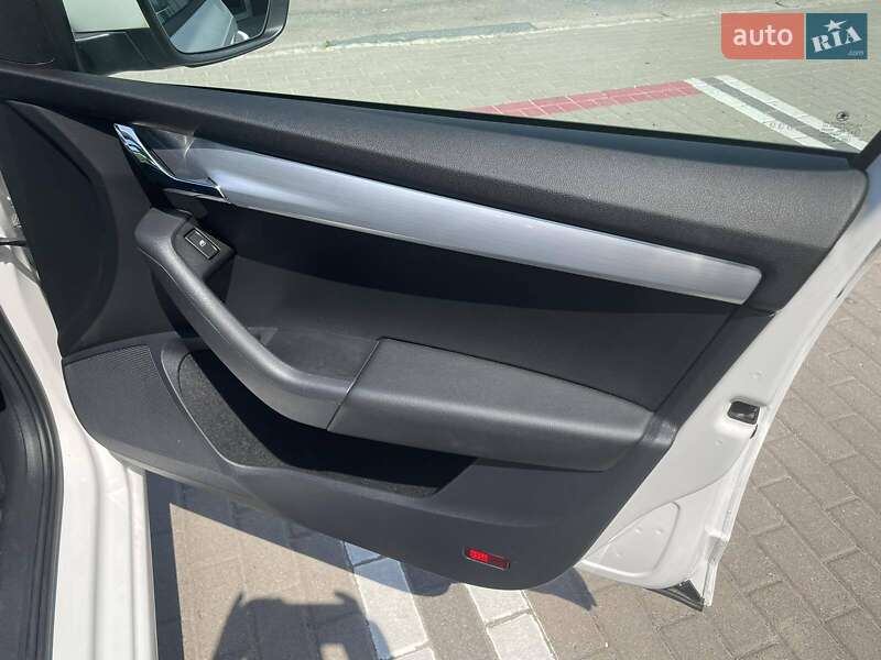 Универсал Skoda Octavia 2018 в Ровно