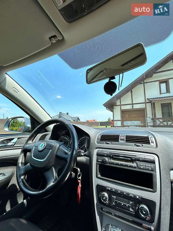 Універсал Skoda Octavia 2012 в Нововолинську фото 14 Універсал Skoda Octavia 2012 в Нововолинську