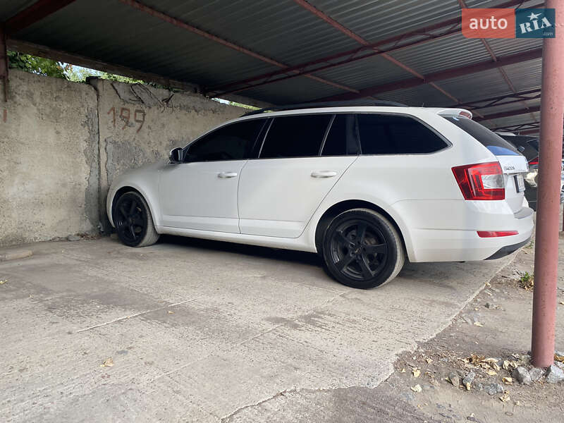 Универсал Skoda Octavia 2013 в Южноукраинске