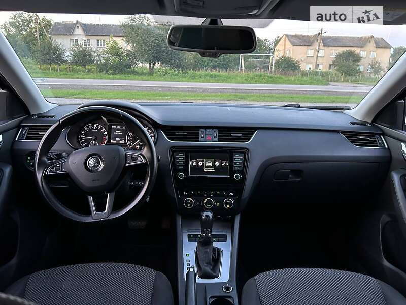 Универсал Skoda Octavia 2015 в Дубно