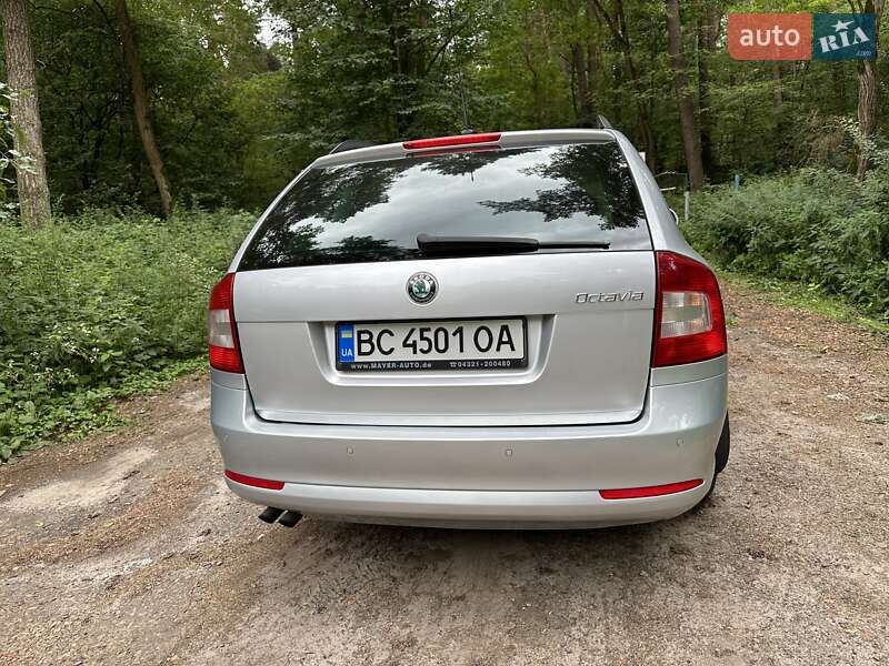 Універсал Skoda Octavia 2010 в Бродах