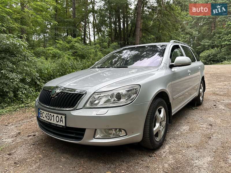 Універсал Skoda Octavia 2010 в Бродах