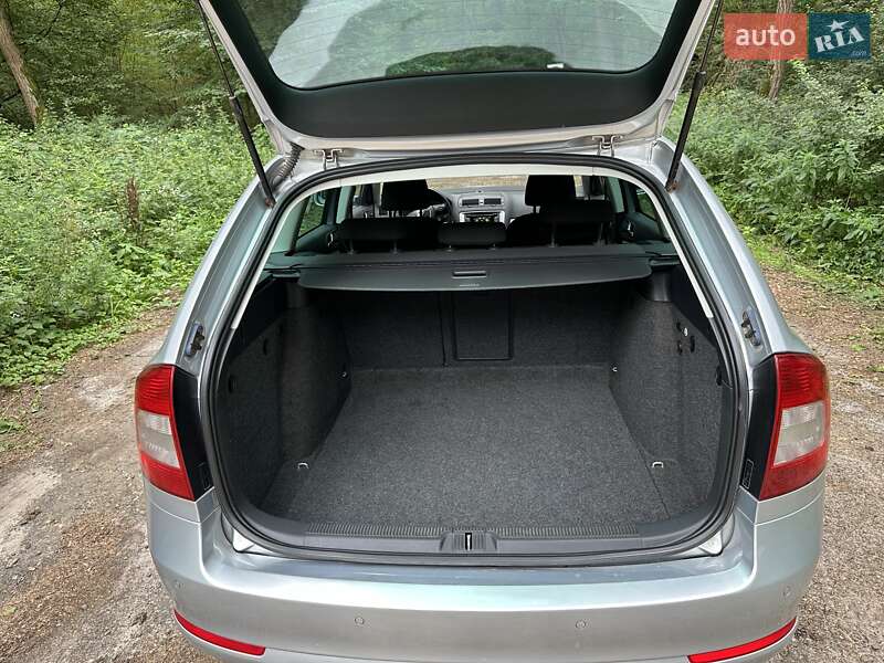 Універсал Skoda Octavia 2010 в Бродах