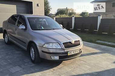 Лифтбек Skoda Octavia 2009 в Львове