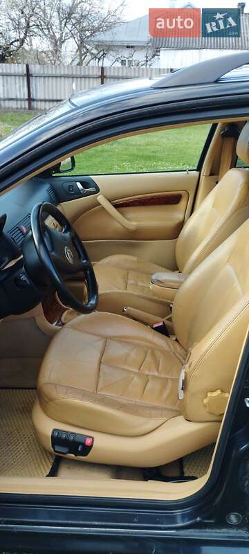 Универсал Skoda Octavia 2001 в Снятине