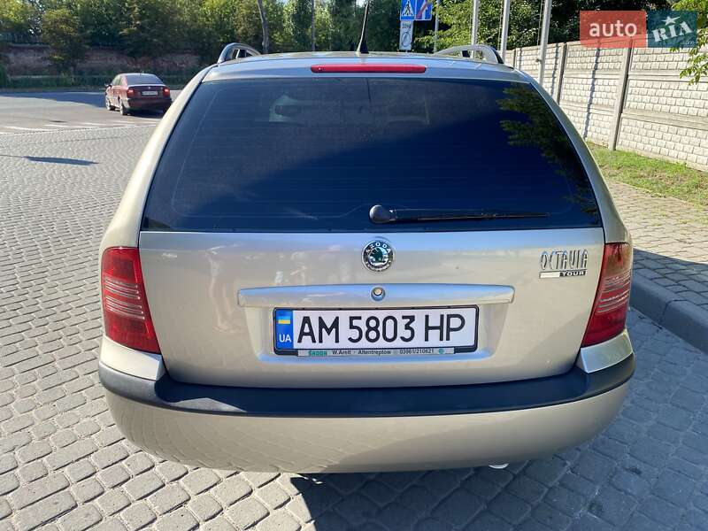 Универсал Skoda Octavia 2006 в Коростене