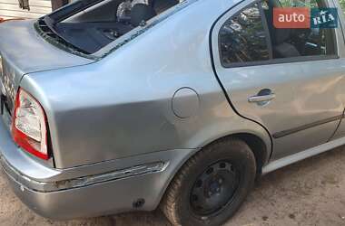 Лифтбек Skoda Octavia 2003 в 