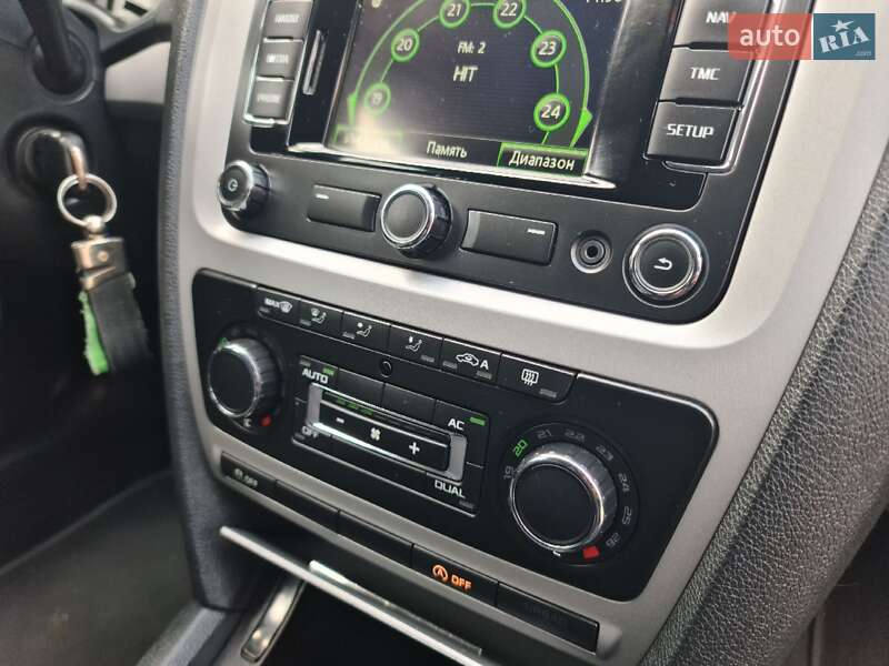 Універсал Skoda Octavia 2012 в Острозі