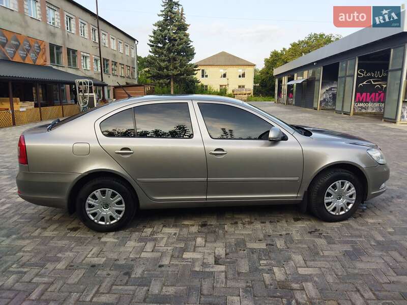 Лифтбек Skoda Octavia 2011 в Виннице