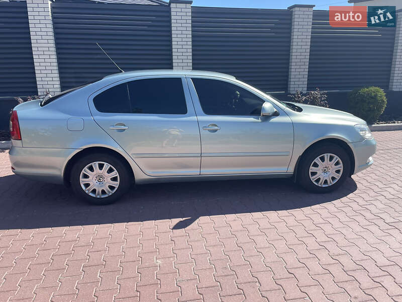 Лифтбек Skoda Octavia 2009 в Хмельницком