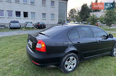 Лифтбек Skoda Octavia 2011 в 
