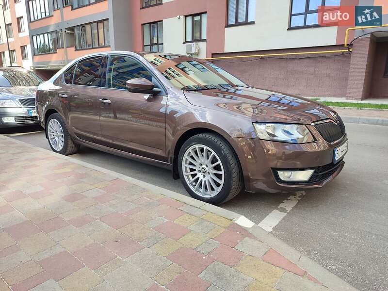 Лифтбек Skoda Octavia 2014 в 