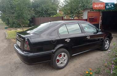 Лифтбек Skoda Octavia 1998 в 