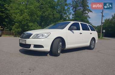 Универсал Skoda Octavia 2010 в 