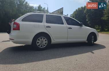 Универсал Skoda Octavia 2010 в 